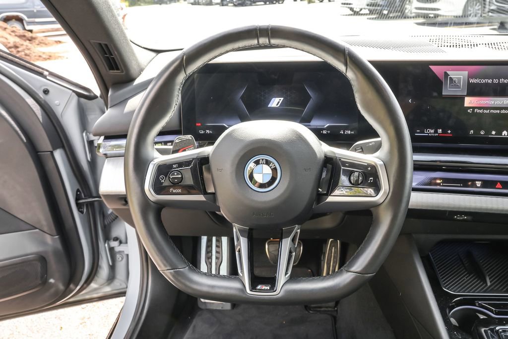 Used 2024 BMW i5 eDrive40i w/ M Sport Package image 34