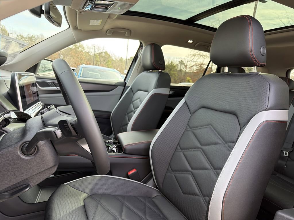 New 2026 Volkswagen Atlas Peak Edition image 12