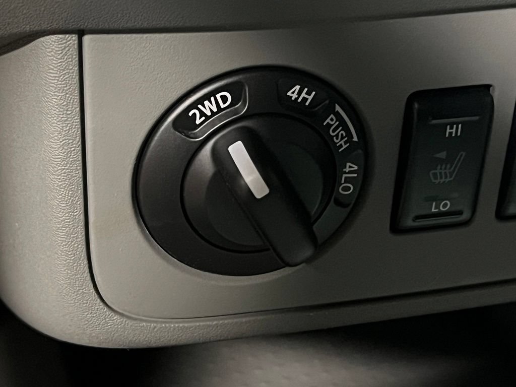 Used 2021 Nissan Frontier SV AWD/4WD image 27