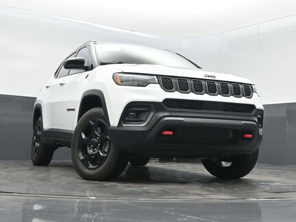 Used 2023 Jeep Compass Trailhawk w/ Trailhawk Elite Group image 31