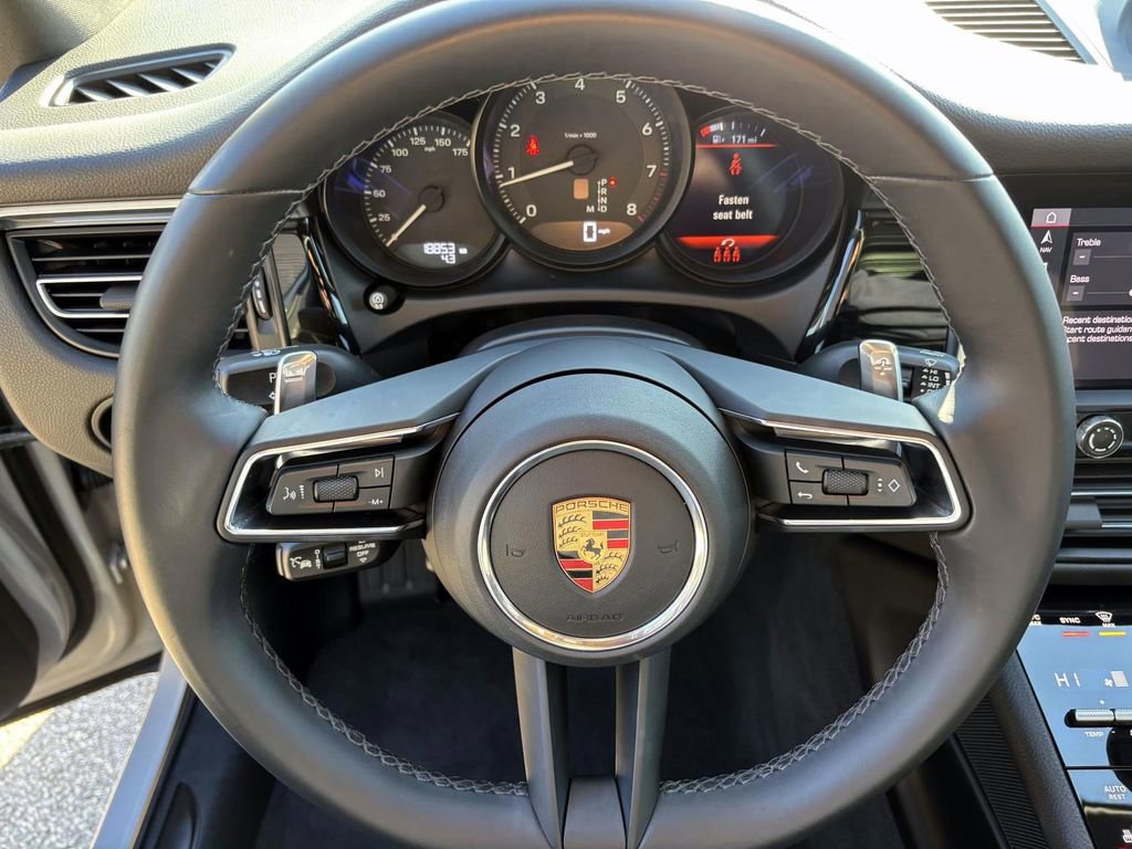 Certified 2024 Porsche Macan image 26