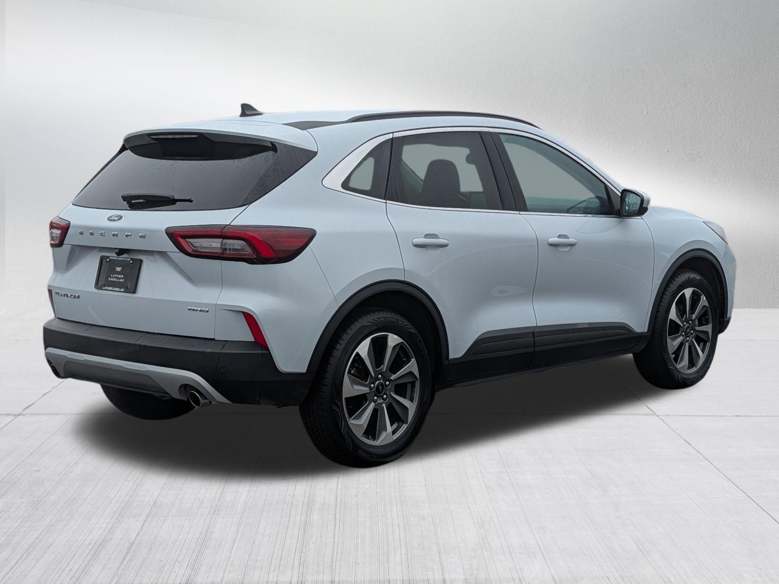 Used 2025 Ford Escape Platinum AWD/4WD image 6