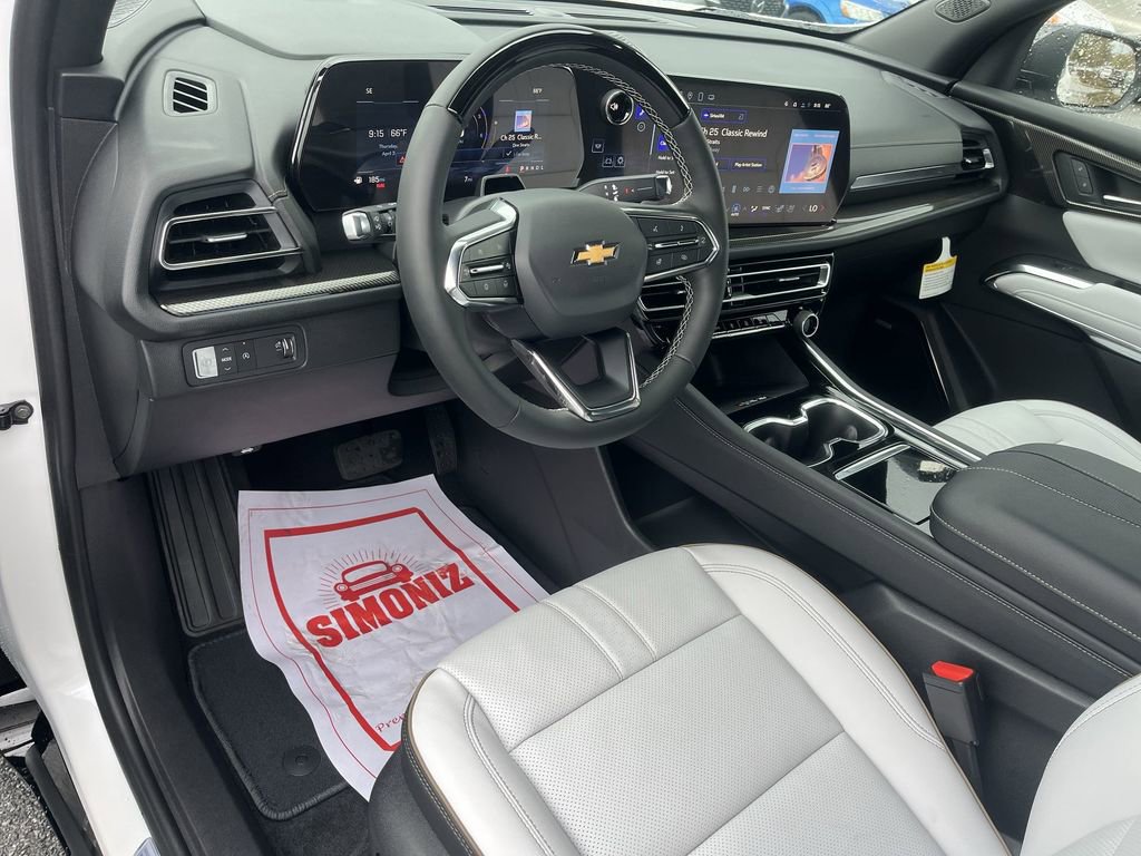 New 2025 Chevrolet Traverse High Country image 12