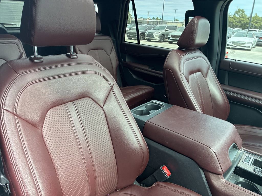 Used 2024 Ford Expedition Limited image 10