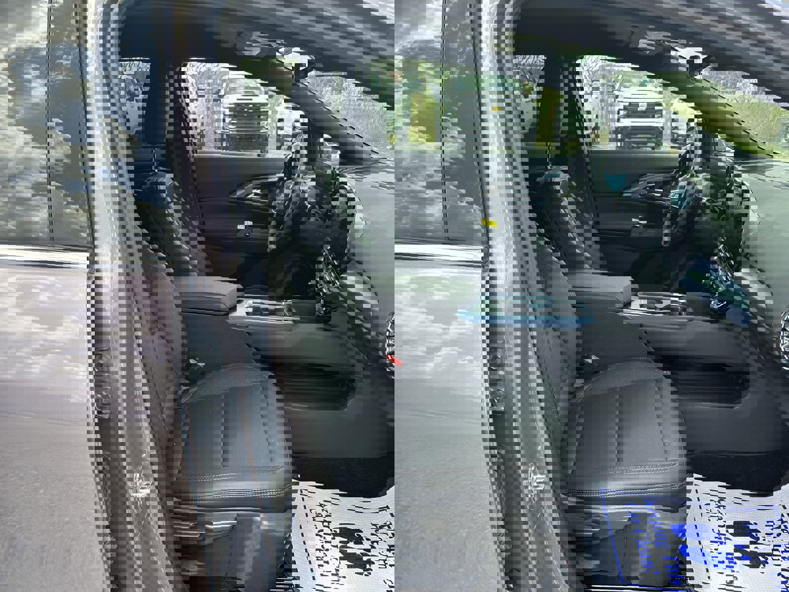 Used 2024 Chevrolet Equinox EV LT image 26