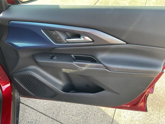 Used 2025 Chevrolet Equinox EV LT w/ Convenience Package image 33