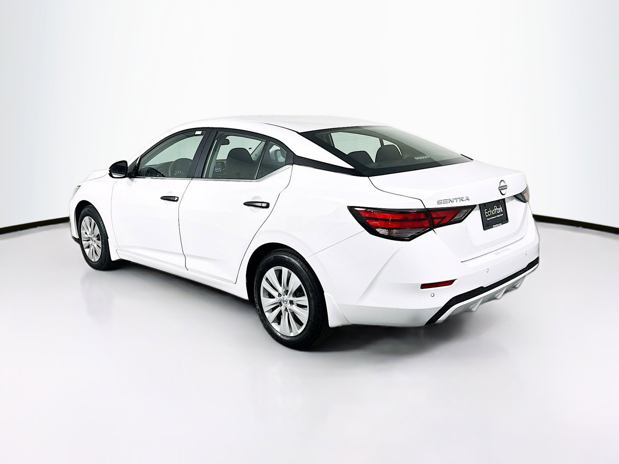 Used 2025 Nissan Sentra S image 5