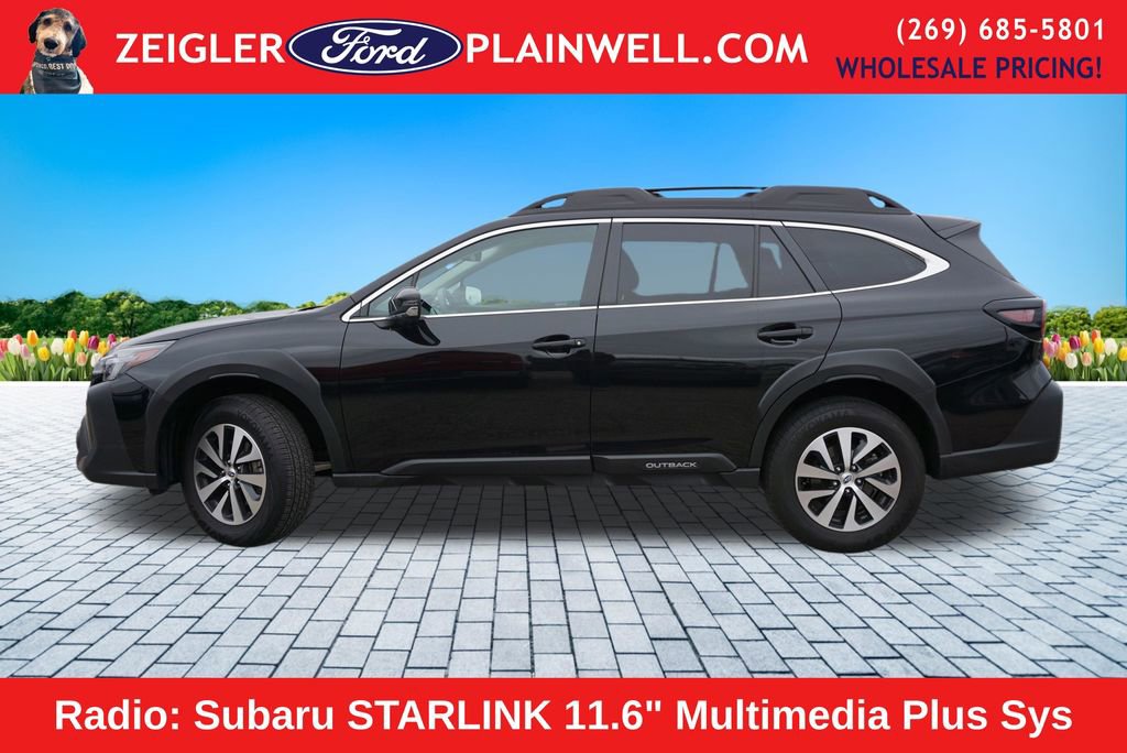Used 2023 Subaru Outback Premium image 2