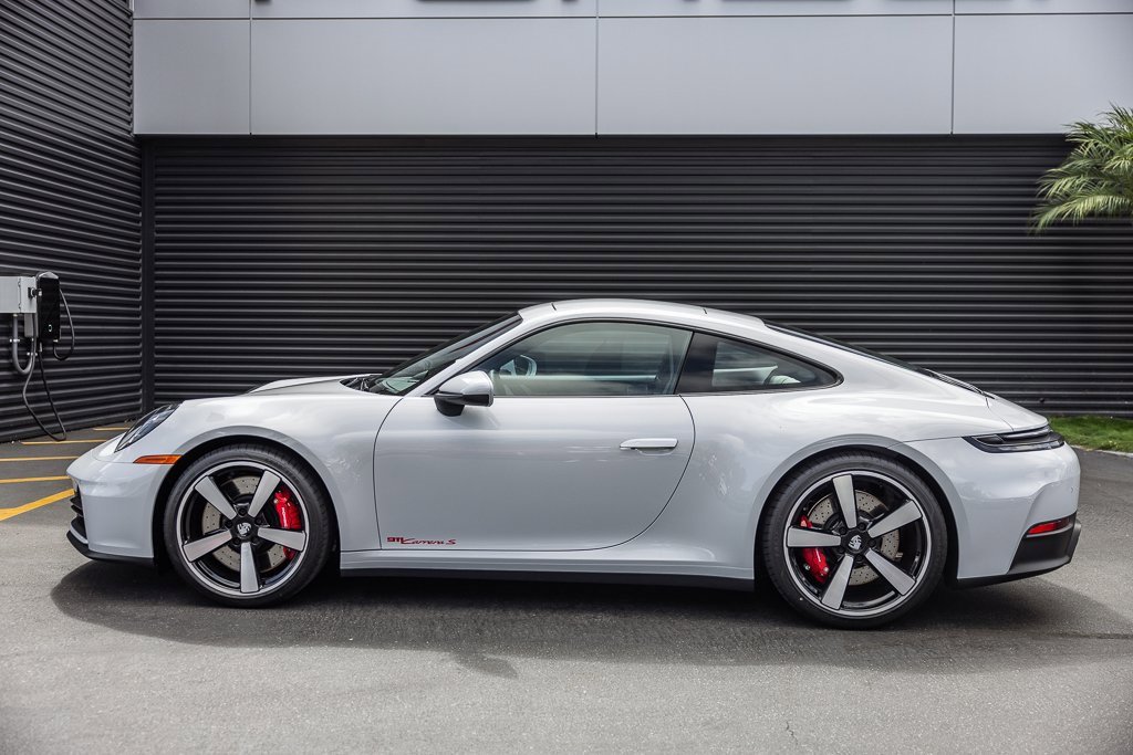Certified 2025 Porsche 911 Carrera S image 2