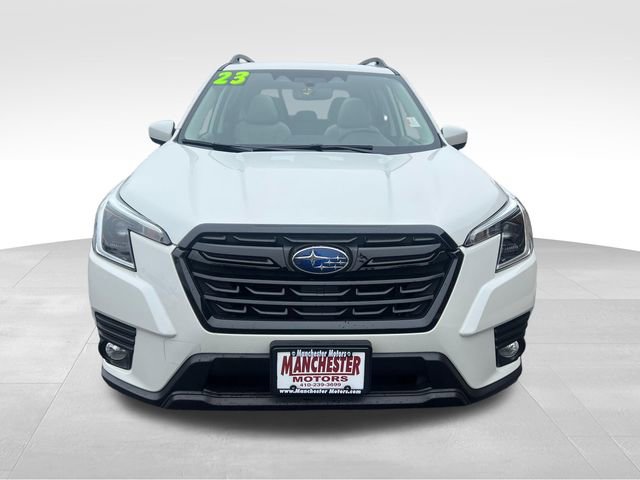 Used 2023 Subaru Forester Premium AWD/4WD image 2