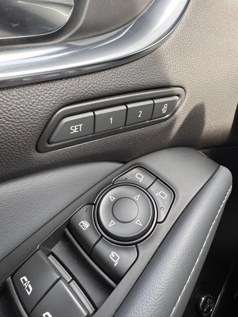 Used 2024 Buick Enclave Premium image 23