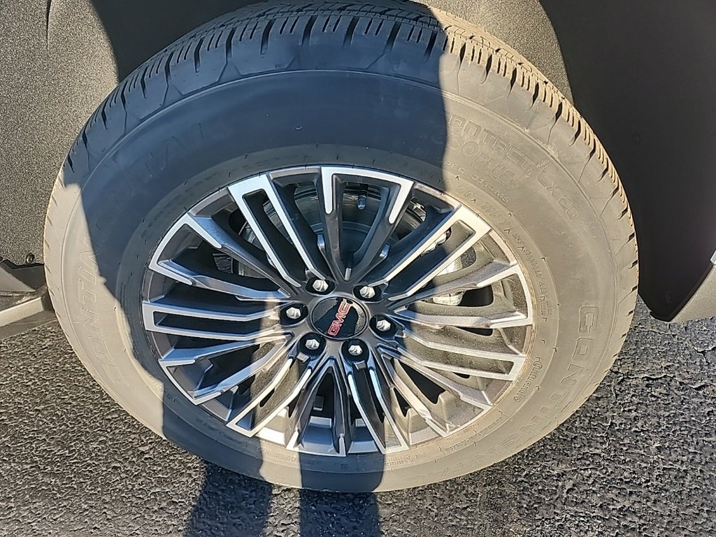 New 2026 GMC Yukon Elevation image 12