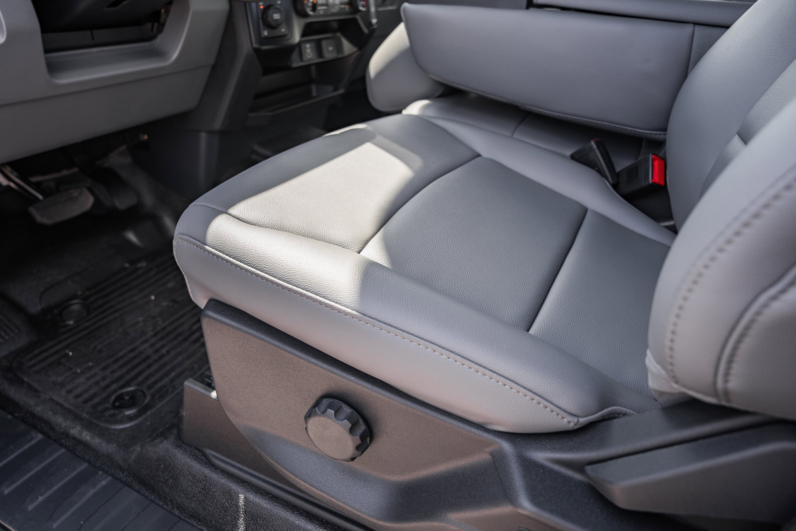 New 2026 Ford F350 XL w/ FX4 Off-Road Package image 36