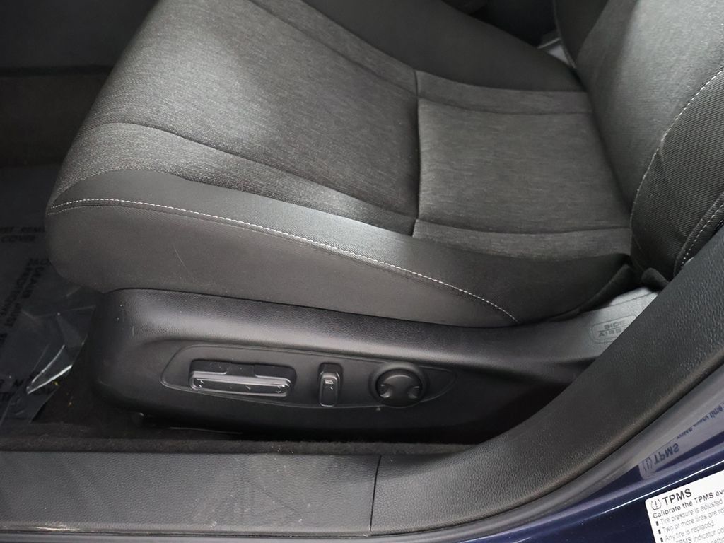 Used 2025 Honda Accord SE image 31