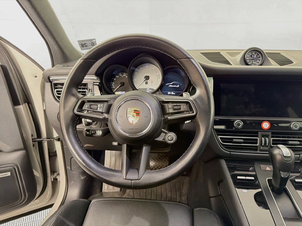 Certified 2023 Porsche Macan S AWD/4WD image 25