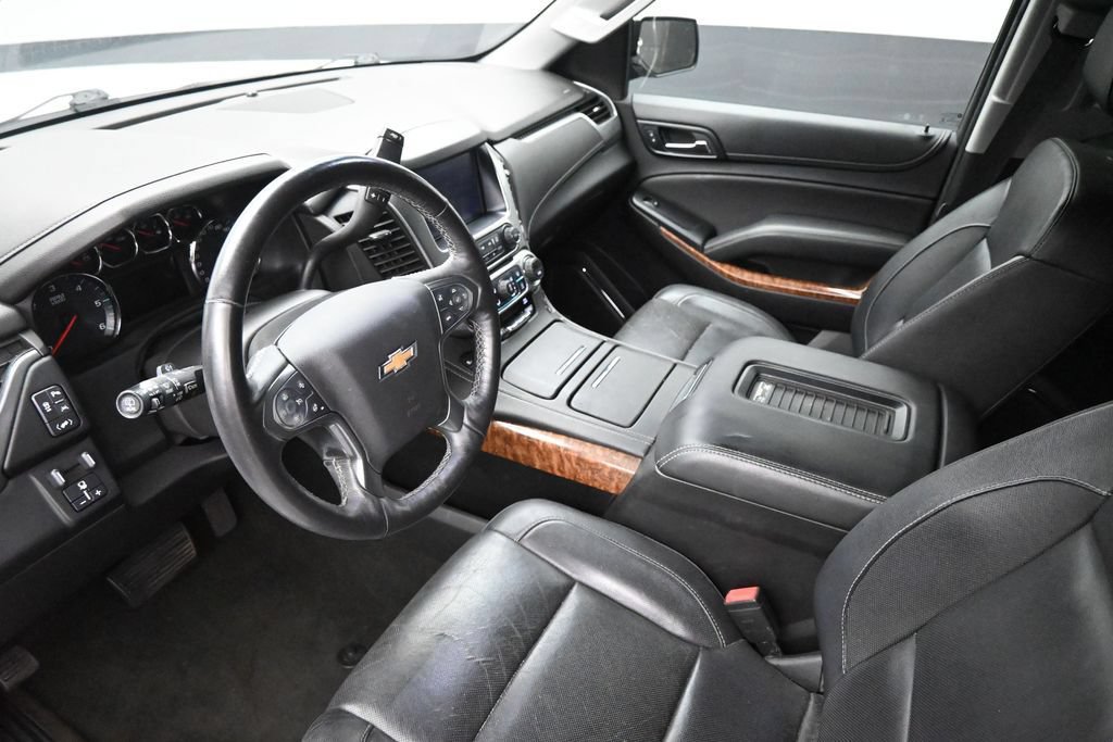 Used 2018 Chevrolet Suburban Premier RWD image 14