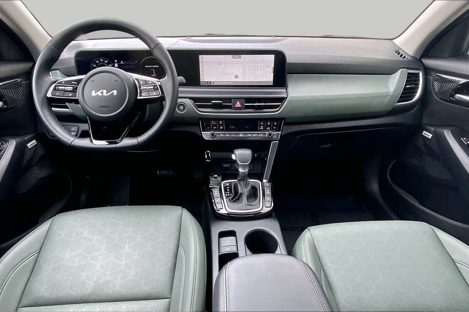 Used 2025 Kia Seltos SX w/ SX Sunroof Package AWD/4WD image 16