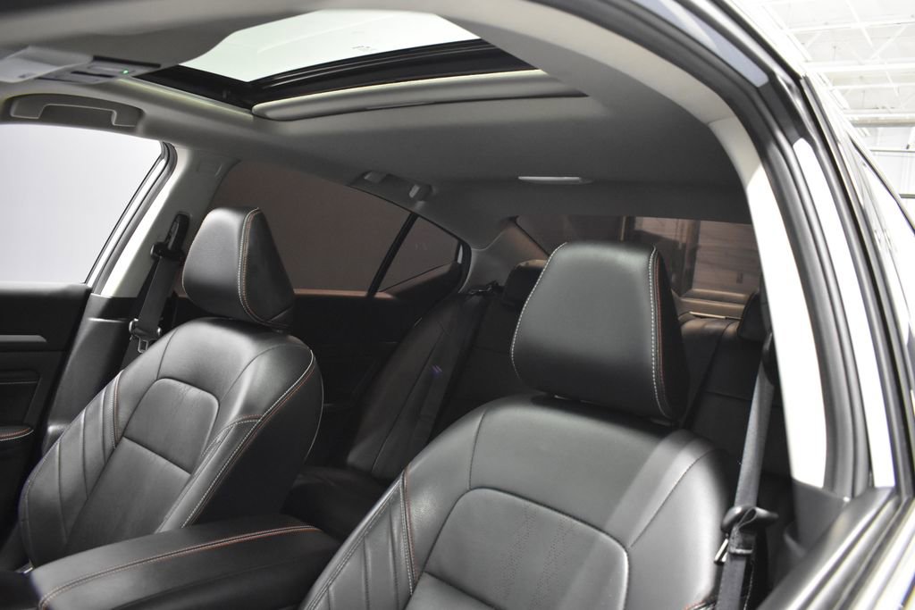 Used 2023 Nissan Altima 2.5 SR w/ SR Premium Package image 16