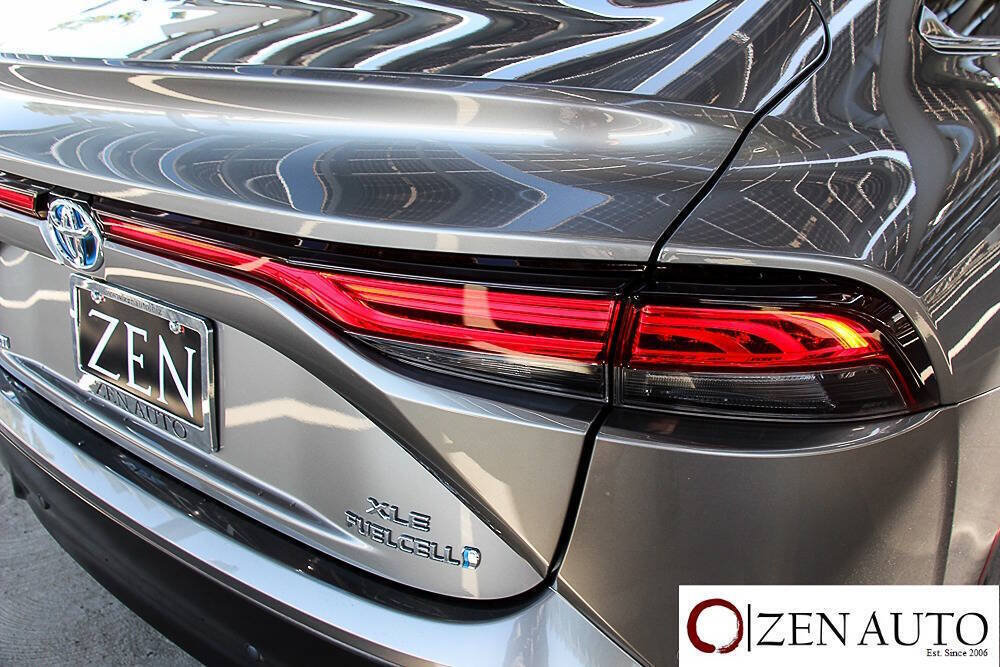 Used 2022 Toyota Mirai w/ Advanced Technology Package RWD image 43