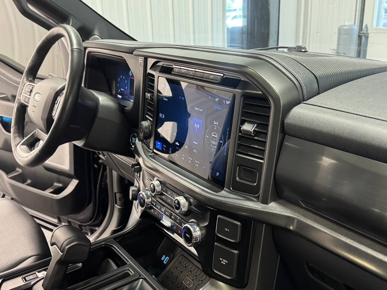 Used 2024 Ford F150 Lariat w/ Equipment Group 502A High AWD/4WD image 19
