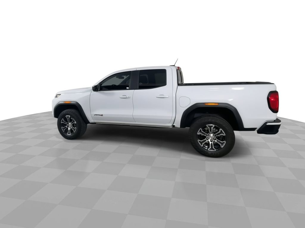 Used 2025 GMC Canyon AT4 image 5