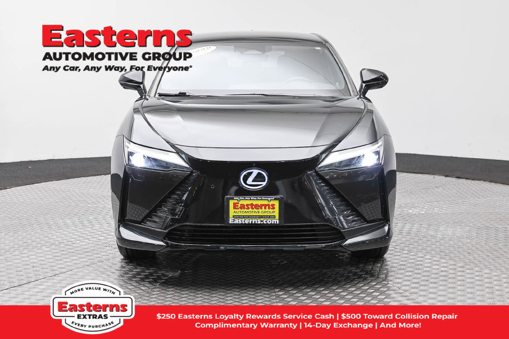 Used 2023 Lexus RZ 450e Premium w/ Technology Package AWD/4WD image 3