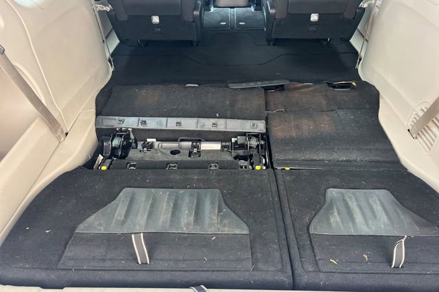 Used 2023 Chrysler Voyager LX image 20