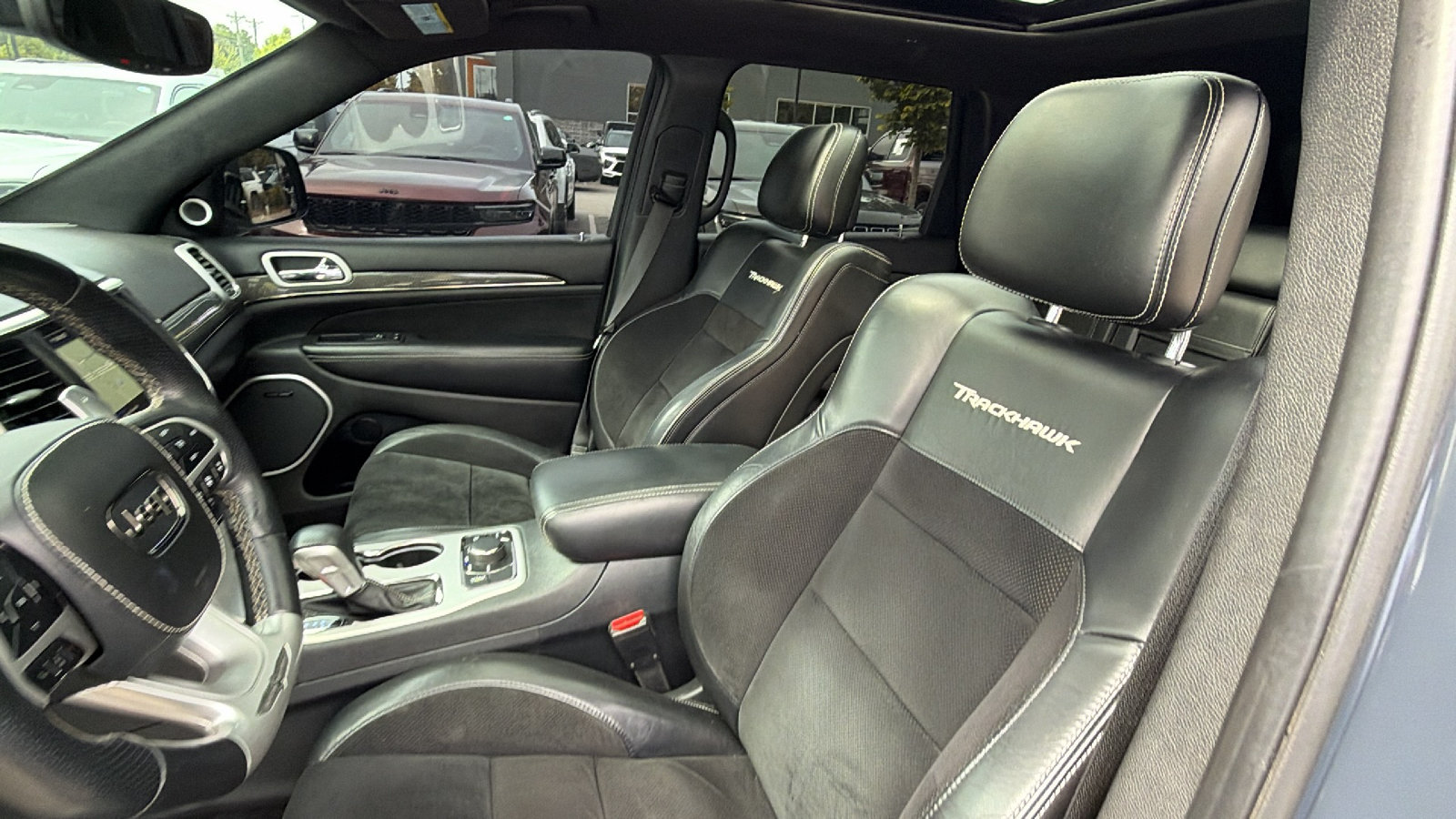 Used 2018 Jeep Grand Cherokee Trackhawk AWD/4WD image 17