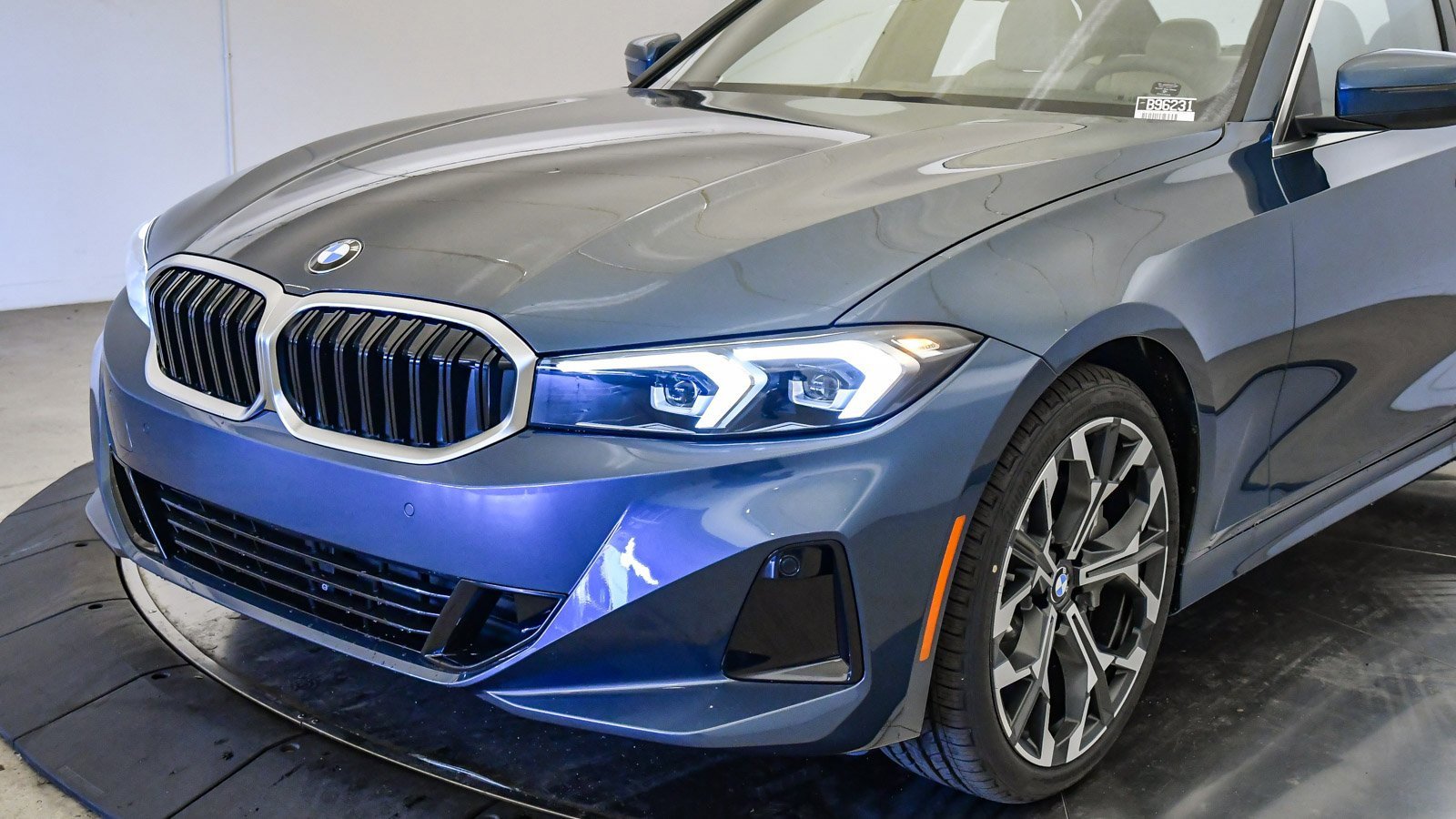 New 2026 BMW 330i Sedan w/ Premium Package image 9