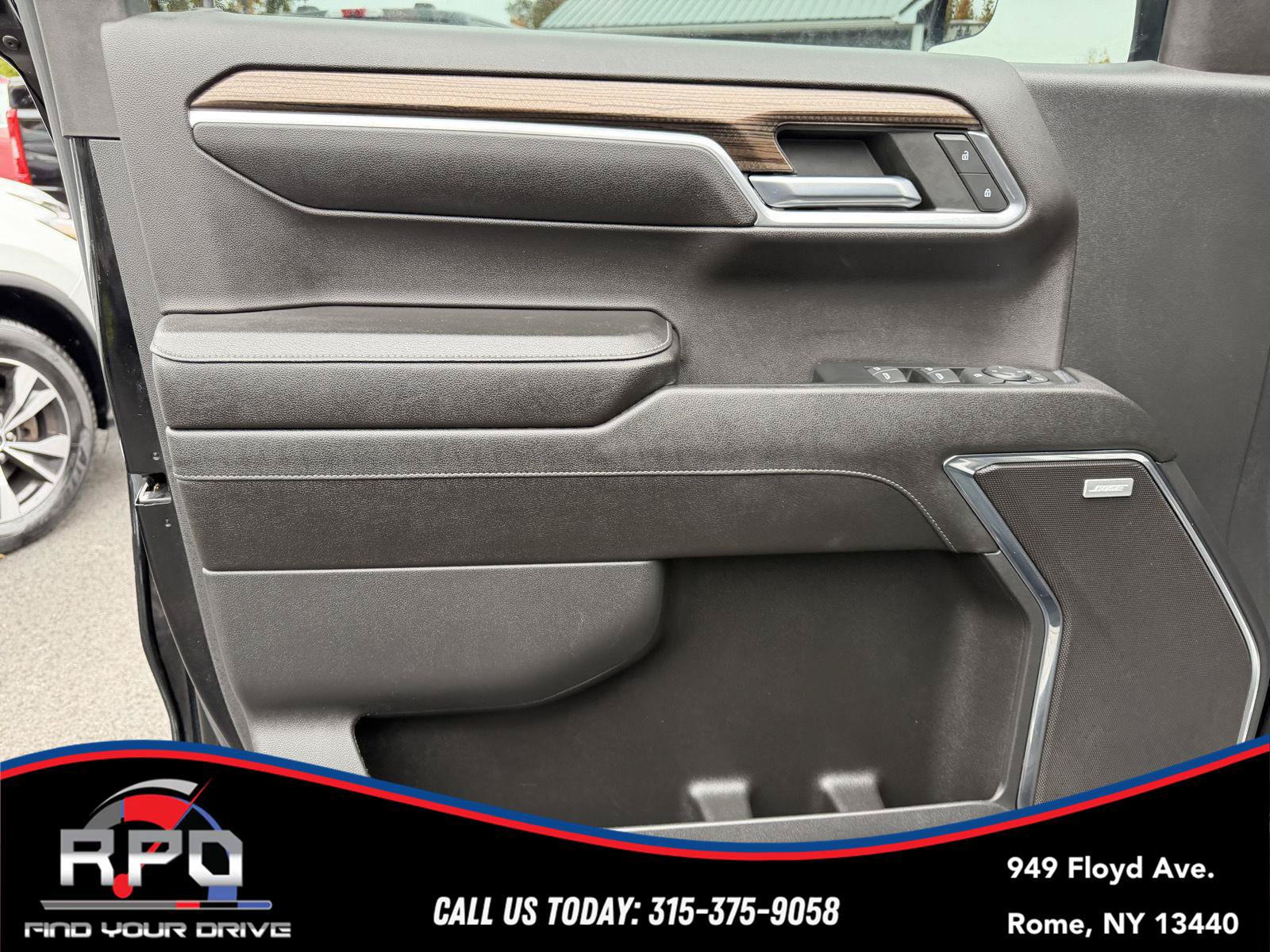 Used 2023 Chevrolet Silverado 1500 RST AWD/4WD image 31