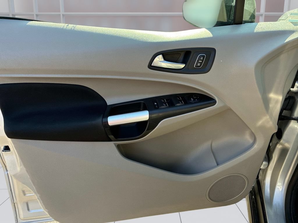 Used 2022 Ford Transit Connect XLT FWD image 27