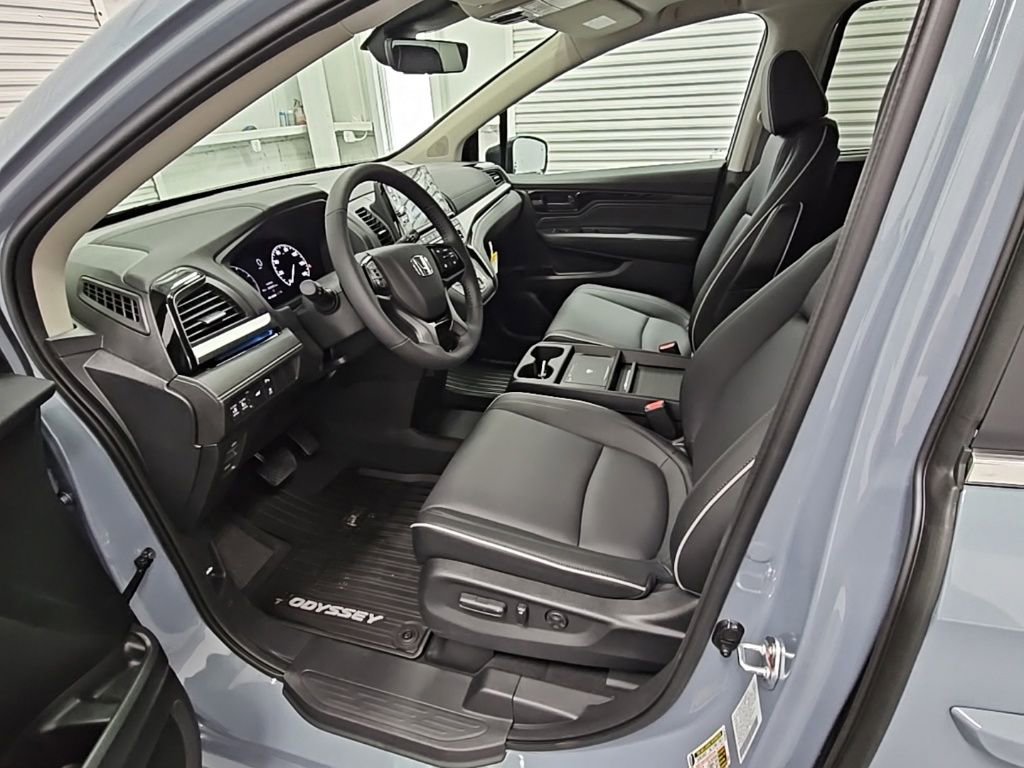New 2026 Honda Odyssey Touring image 10