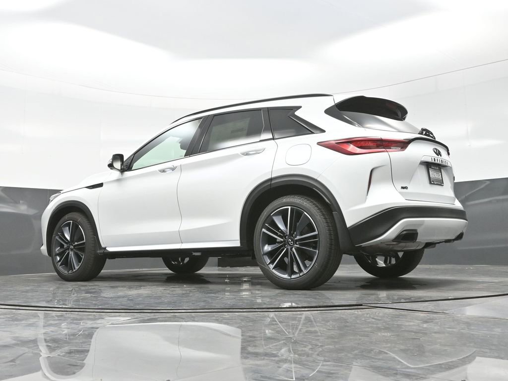 New 2025 INFINITI QX50 Sport image 31