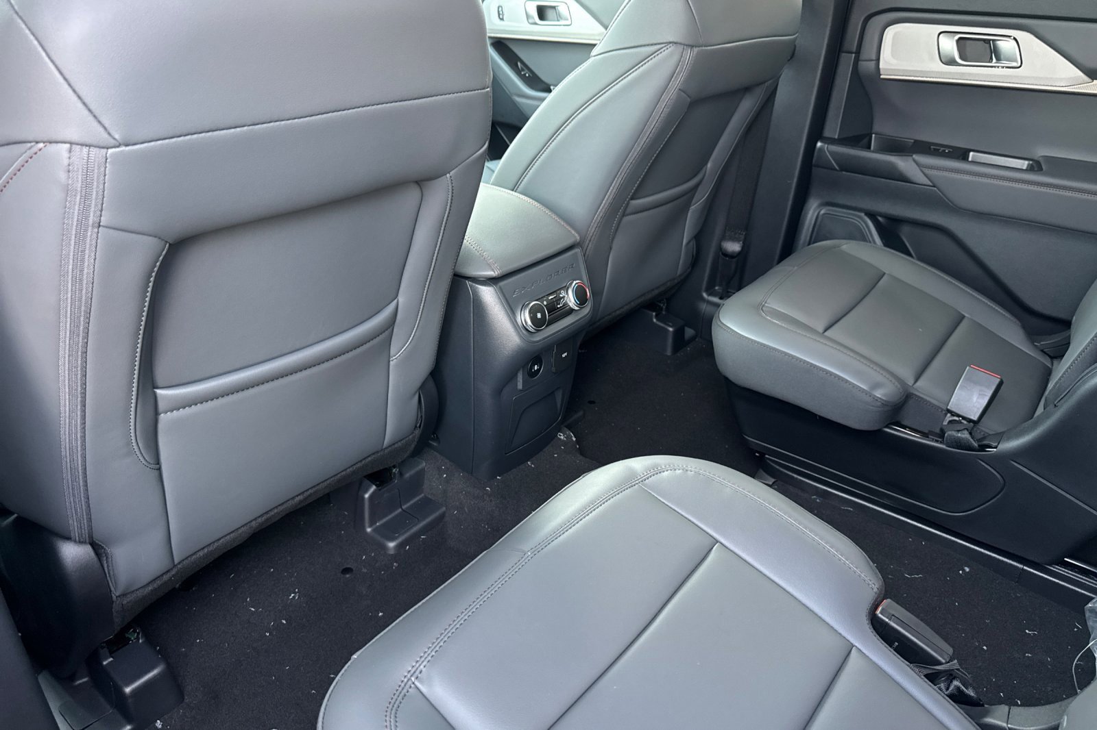 New 2026 Ford Explorer Active w/ Active Comfort Package image 11