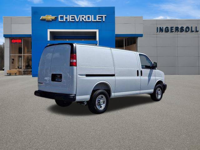 Used 2026 Chevrolet Express 3500 w/ Driver Convenience Package RWD image 34