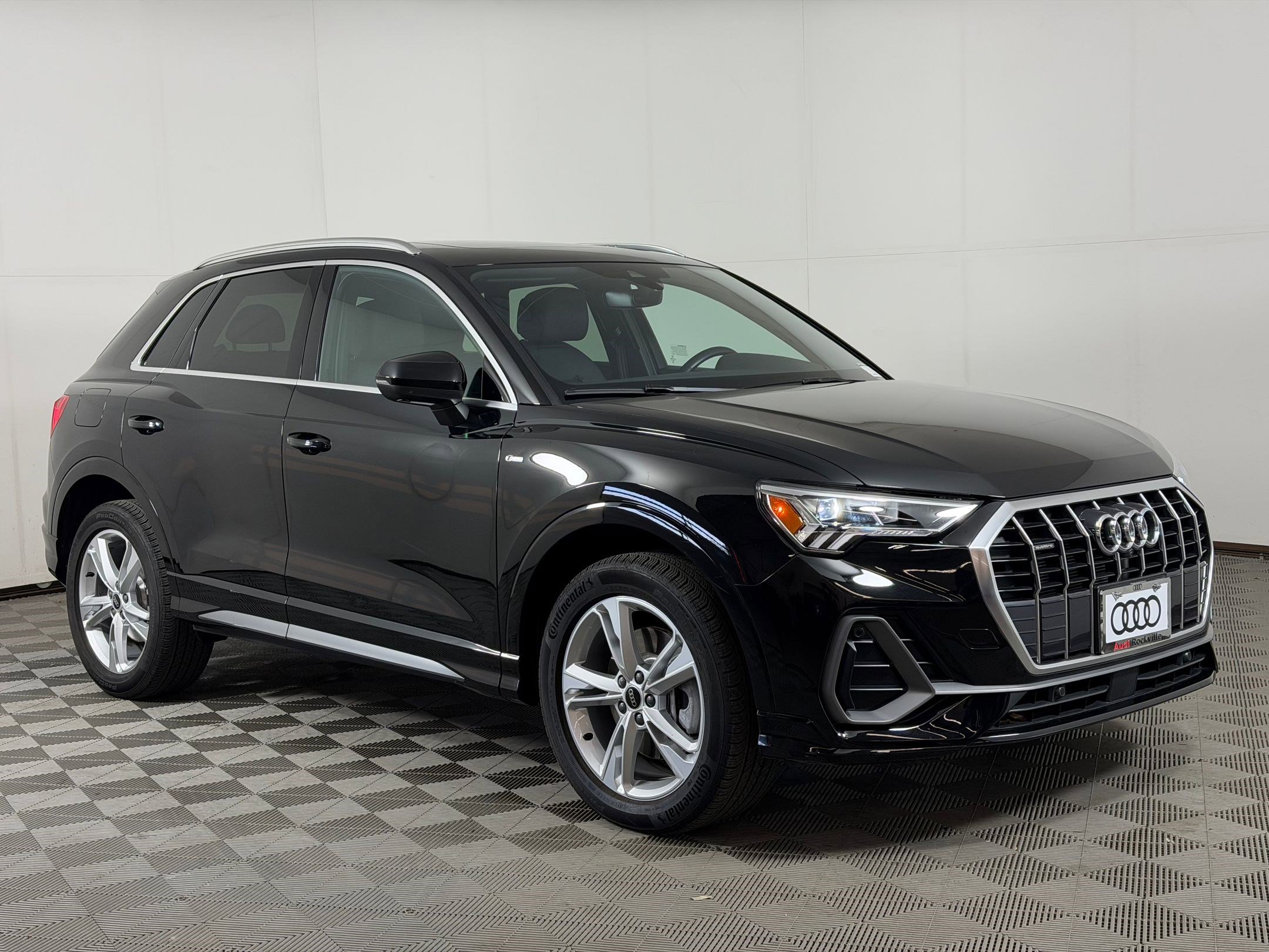 Certified 2023 Audi Q3 2.0T Premium Plus w/ Premium Plus Package AWD/4WD image 7