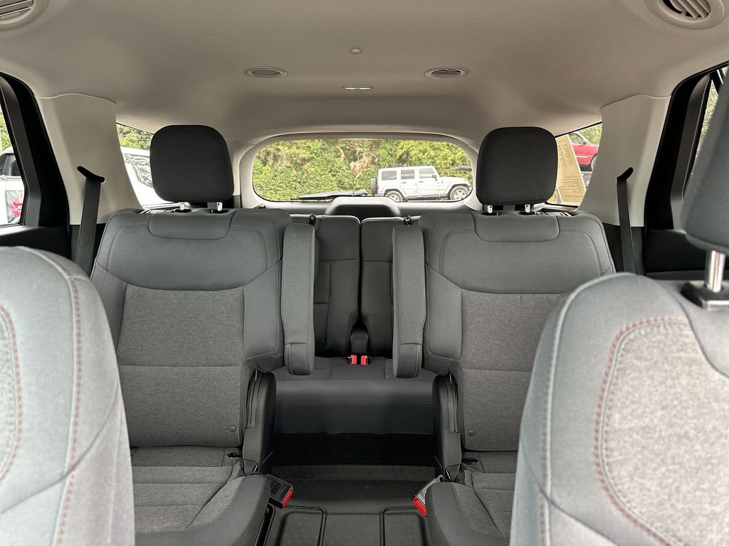 Used 2025 Ford Explorer Active image 28