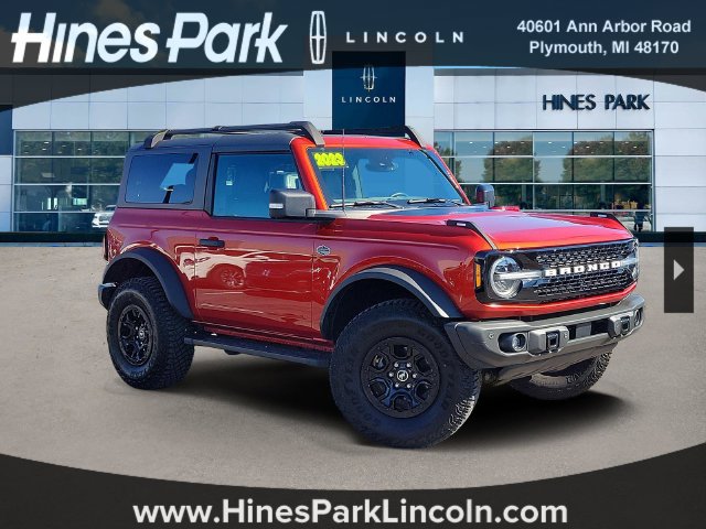 Used 2023 Ford Bronco Wildtrak AWD/4WD image 1