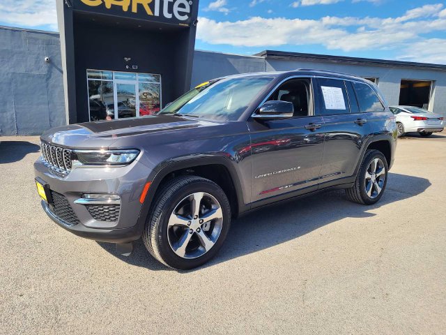 Used 2023 Jeep Grand Cherokee Limited AWD/4WD image 2