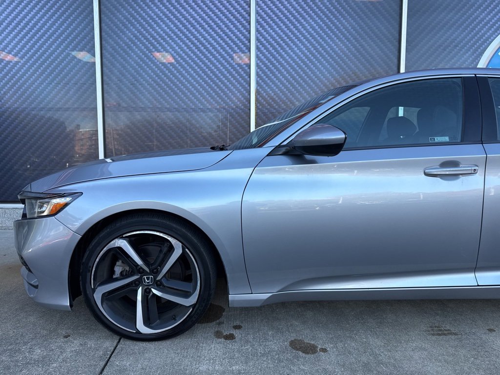 Used 2019 Honda Accord Sport image 14