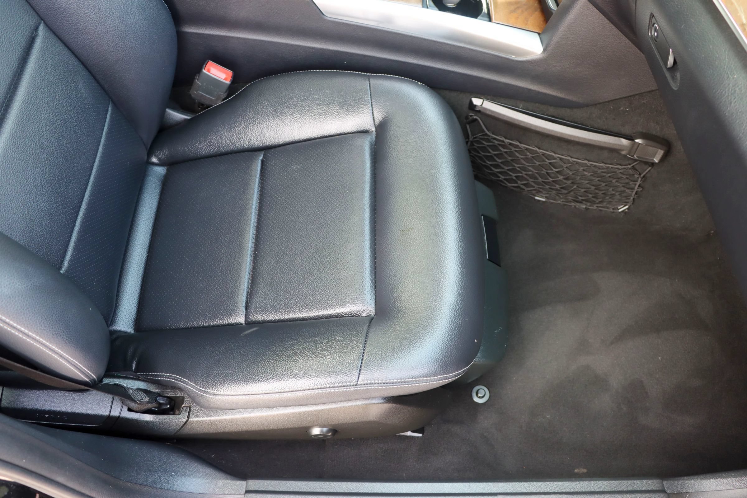 Used 2015 Mercedes-Benz E 350 4MATIC Sedan w/ Premium 1 Package image 22