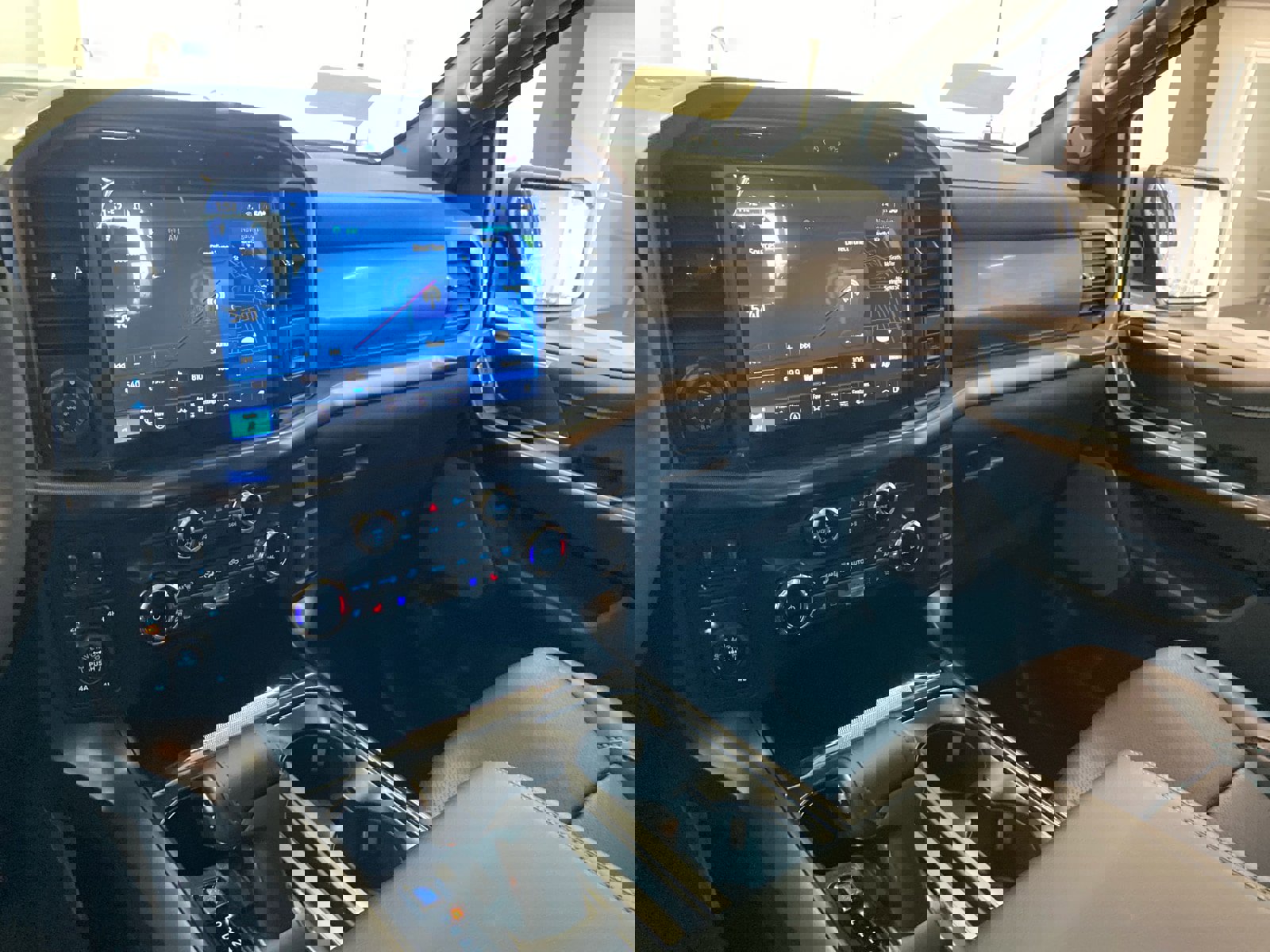 New 2026 Ford F150 Lariat image 19