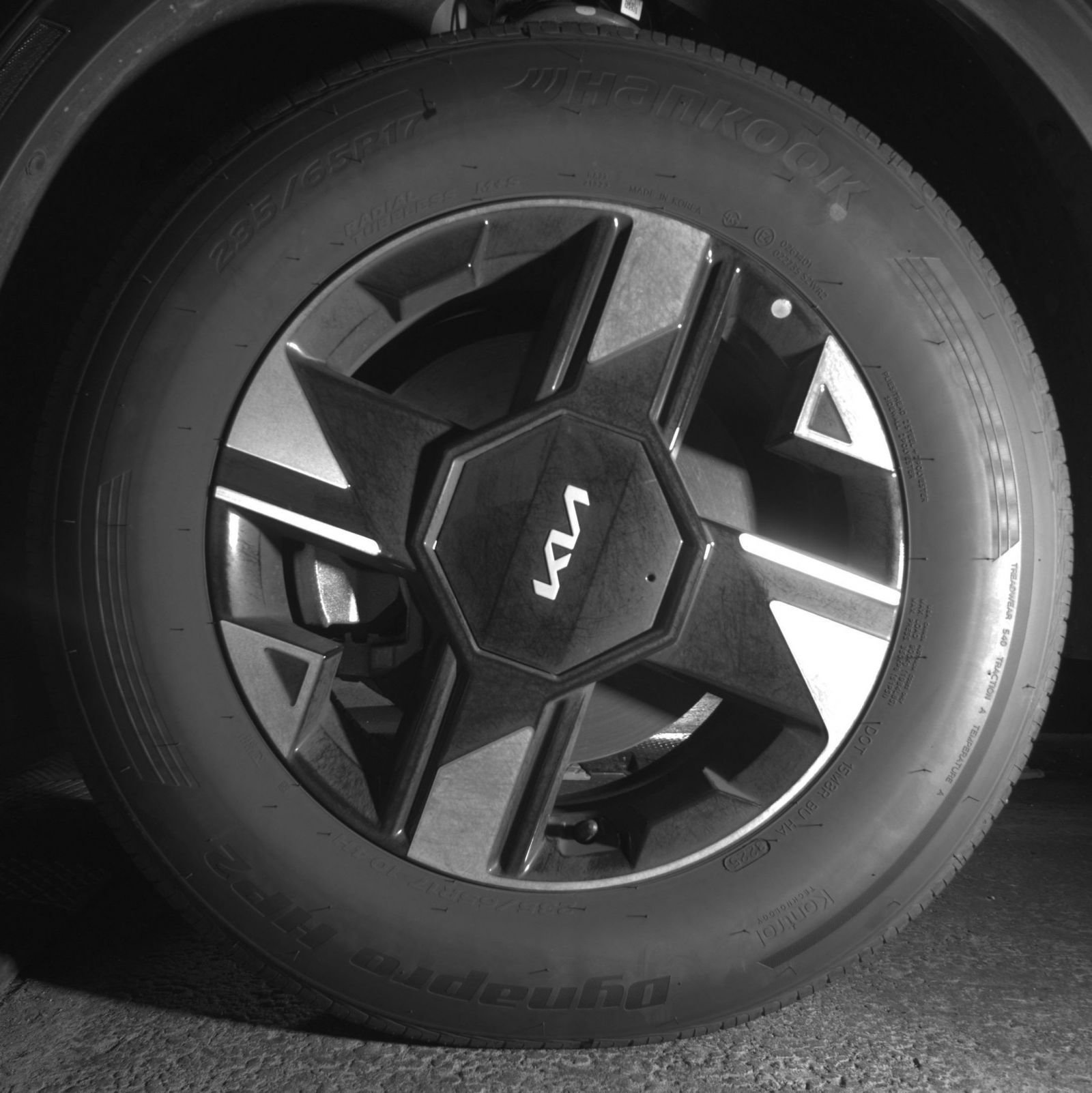 Used 2026 Kia Sportage LX AWD/4WD image 15