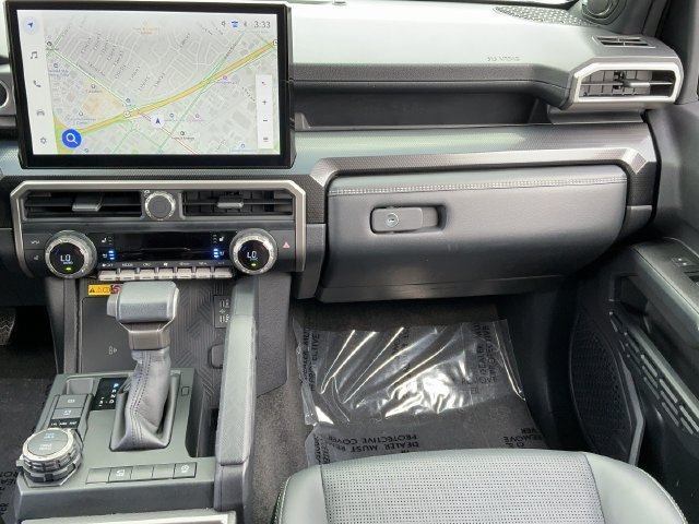Used 2025 Toyota 4Runner Limited AWD/4WD image 13