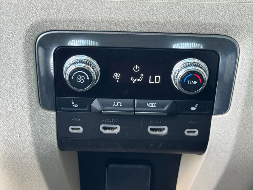 Used 2021 GMC Yukon XL Denali w/ Denali Ultimate Package RWD image 33