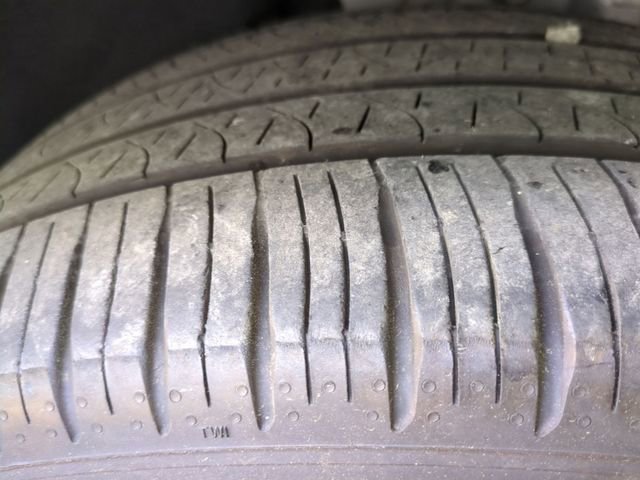 Used 2025 Ford Explorer ST AWD/4WD image 11