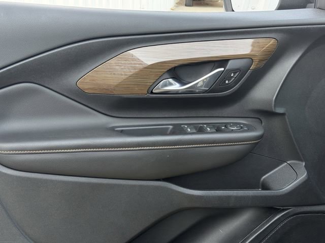 Used 2020 GMC Terrain SLE image 25