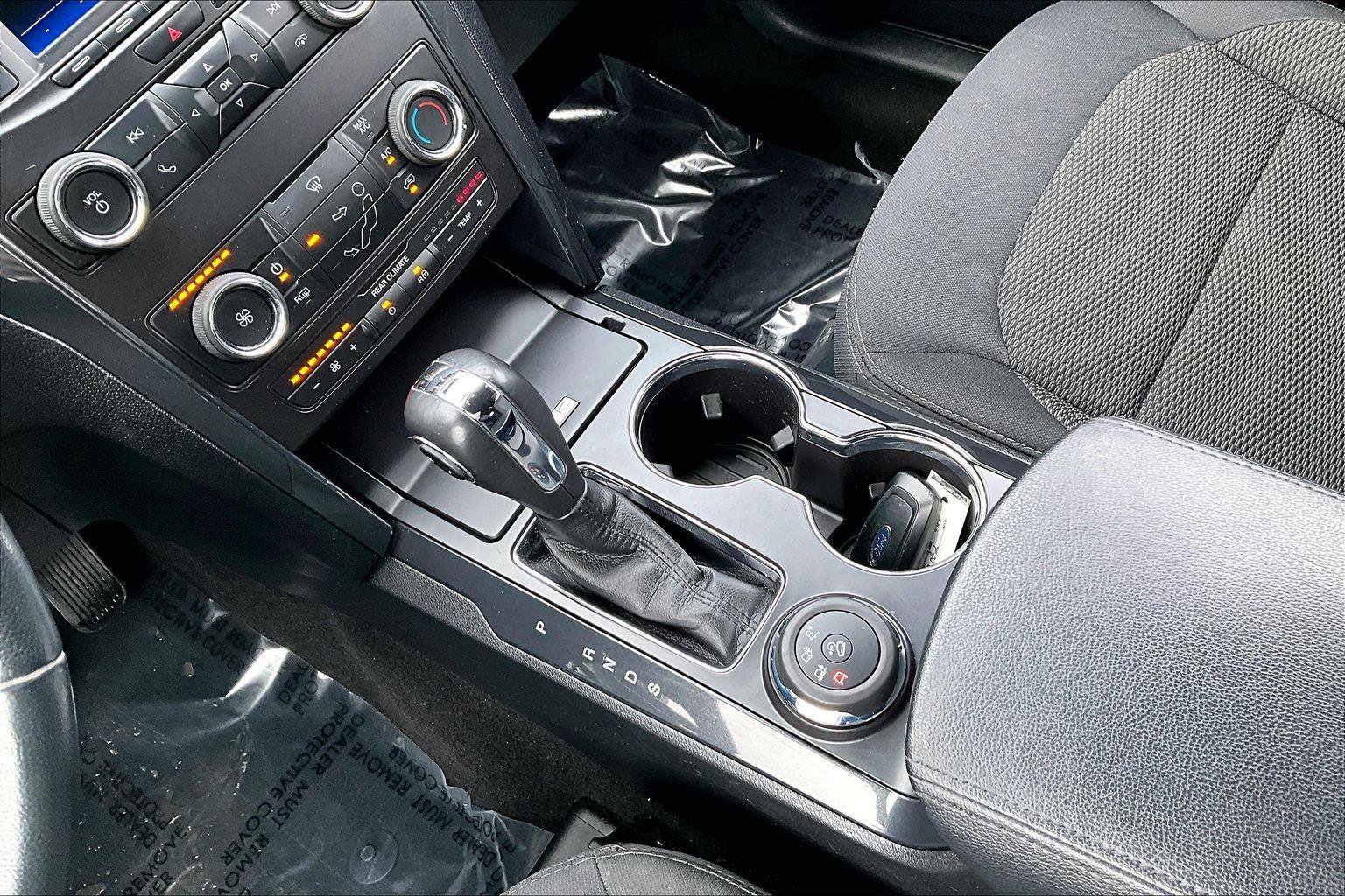 Used 2019 Ford Explorer XLT image 12