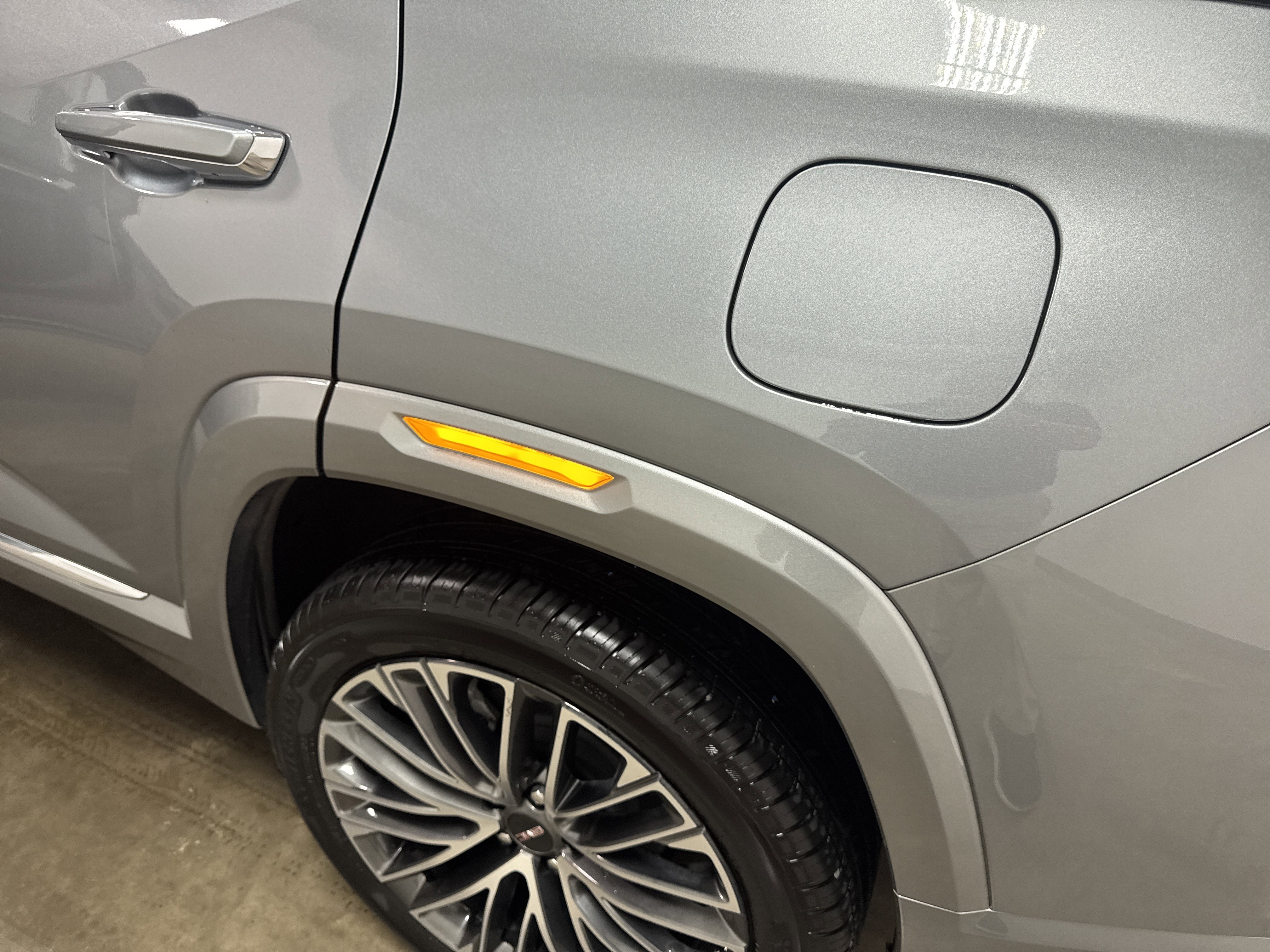 Used 2026 GMC Terrain Denali w/ LPO, Black Badging Package AWD/4WD image 31