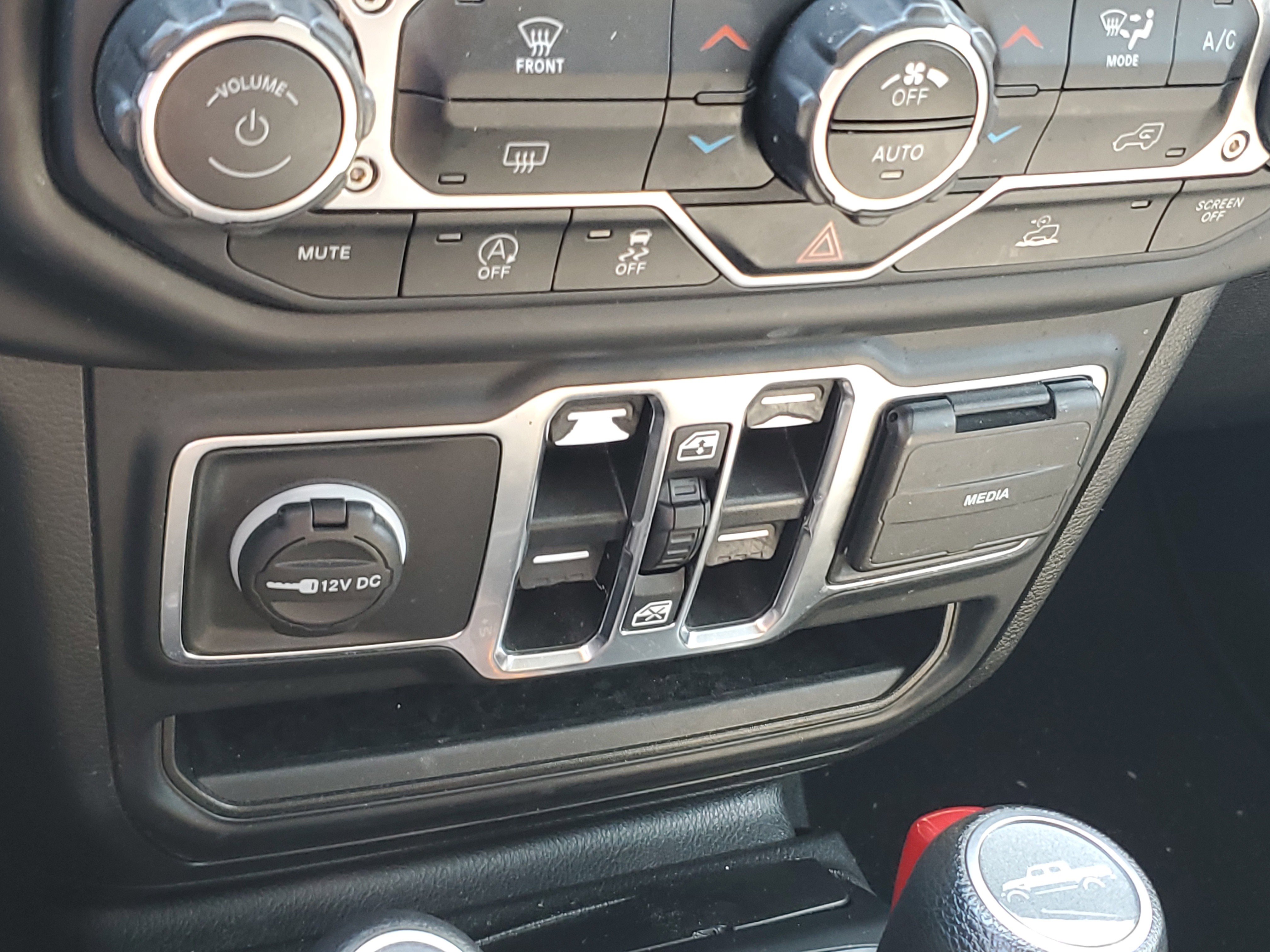 Certified 2023 Jeep Gladiator Overland image 20